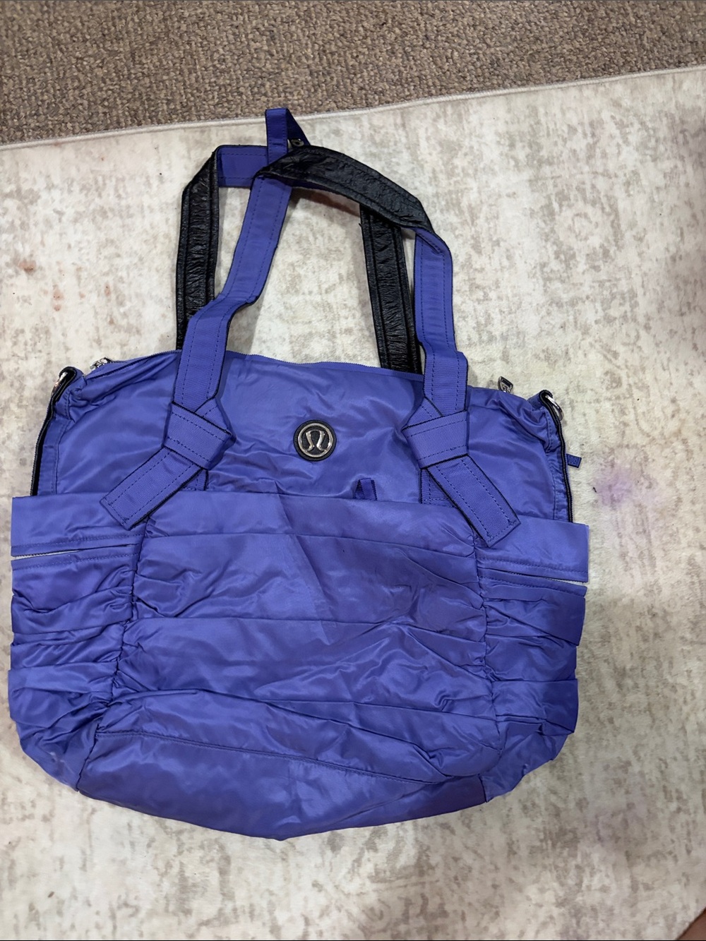 lululemon athletica Violet Quilted Tote with Black Handles